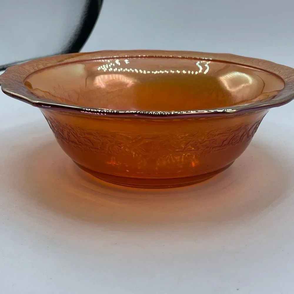Federal Glass Marigold Carnival Glass Flora Rose Lattice 8-1/4 serving bowl.